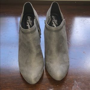 Brand New, hardly worn heels